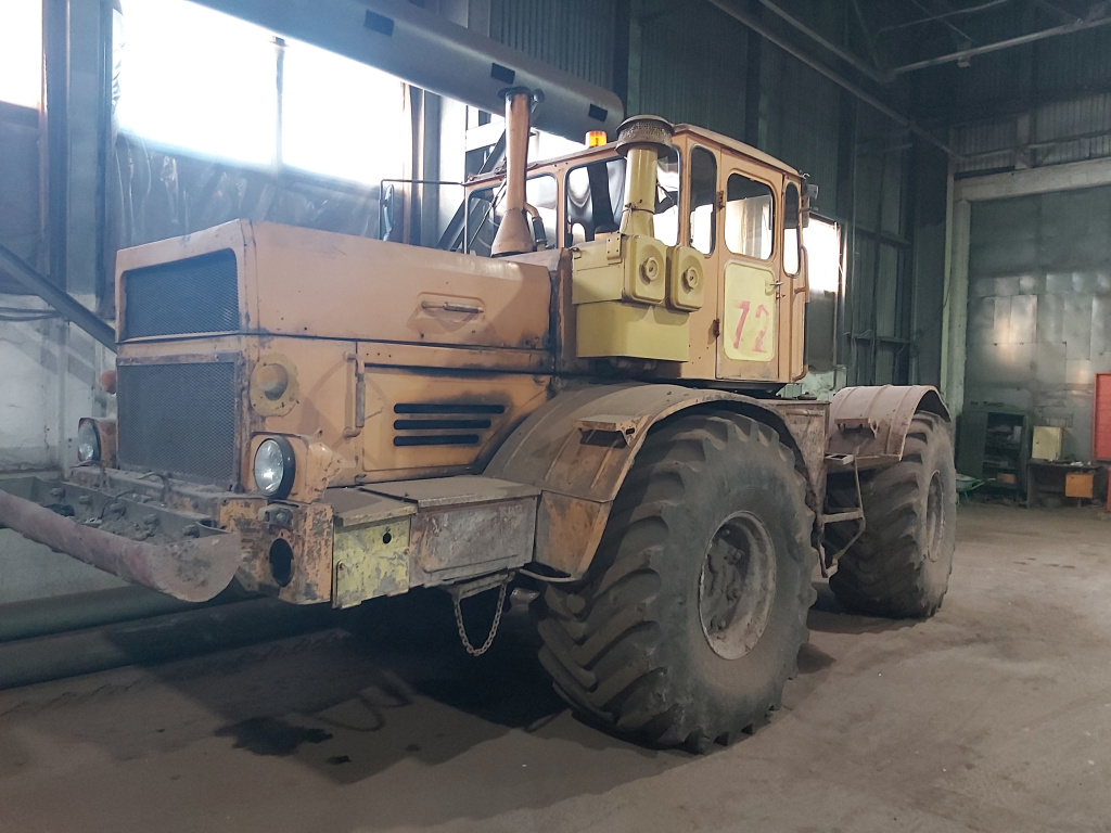 268657 - ТРАКТОР КОЛЕСНЫЙ К 700А Гар. №72 [кр1641] (Зав. №9200809)