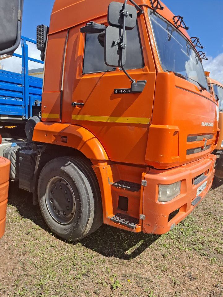 КАМАЗ 6460-73 тягач седельный