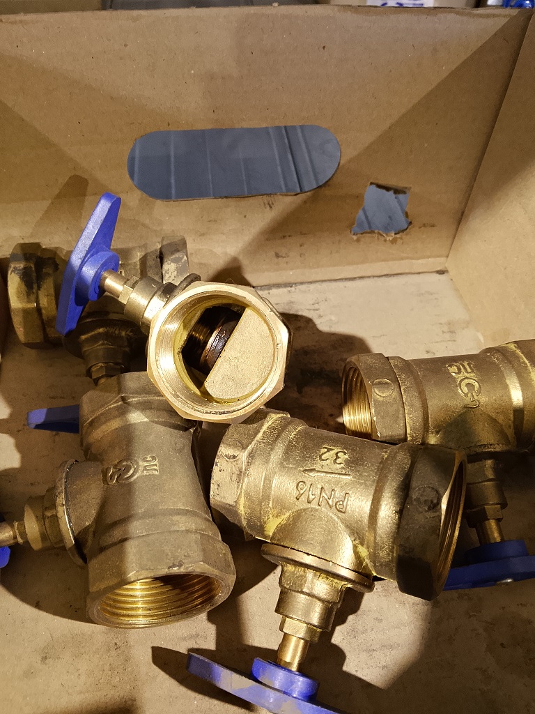 КЛАПАН 15Б3Р DN32 PN16 Р.П МАХОВИК ФЛ A