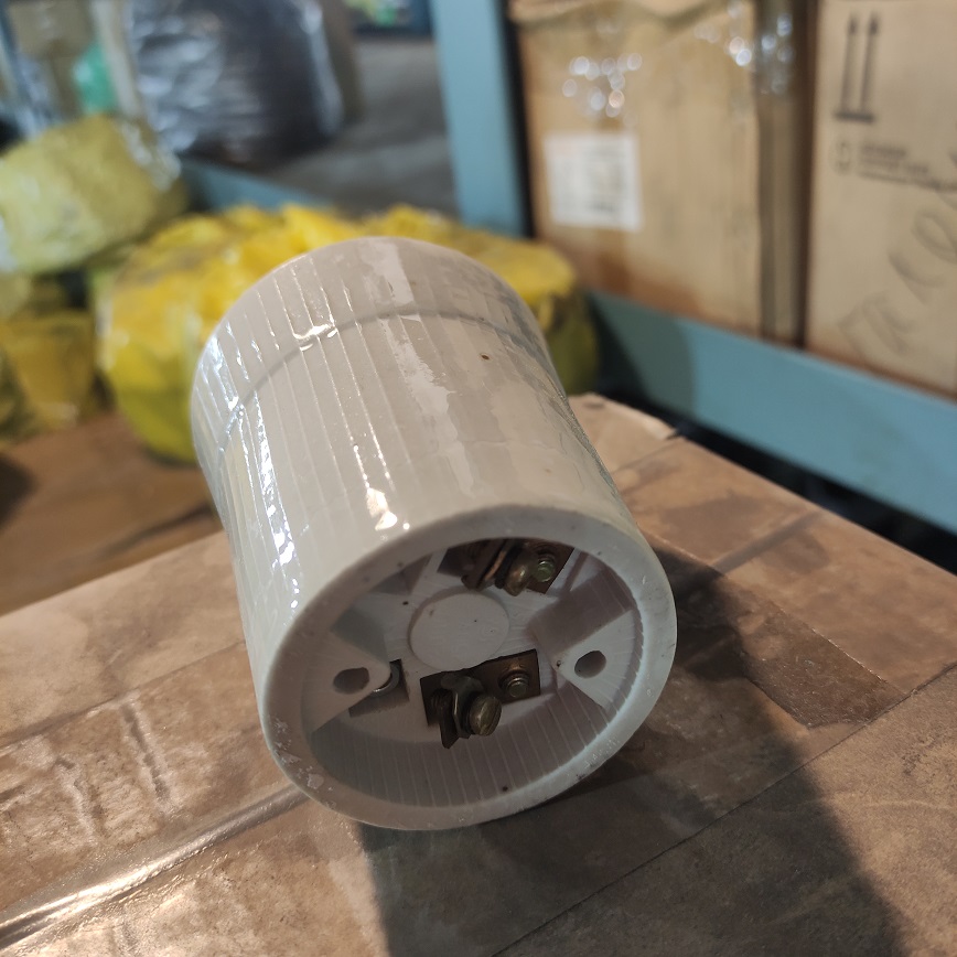 ПАТРОН Е40 220В 16А К401