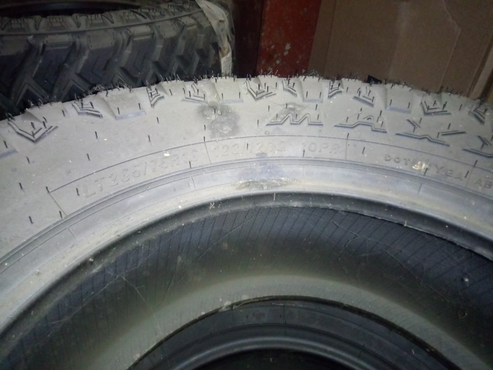 ШИНА 265/75R16 MT/R WITH KEVLAR LT E WRL