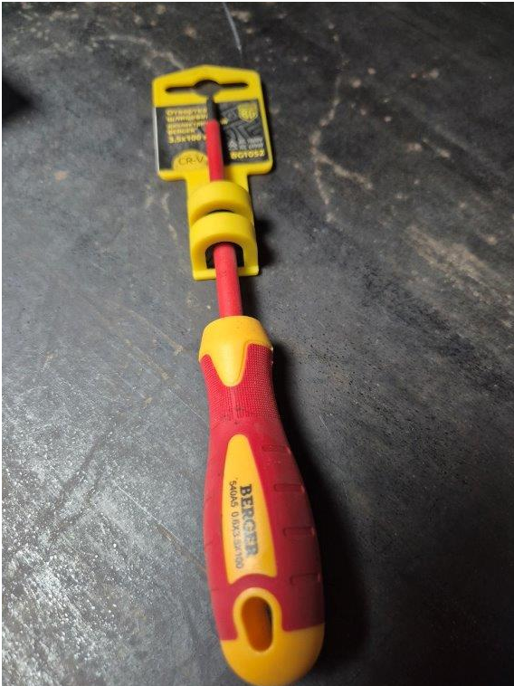 ОТВЕРТКА SF-SL 0,6*3,5*100 SVDE 1212587