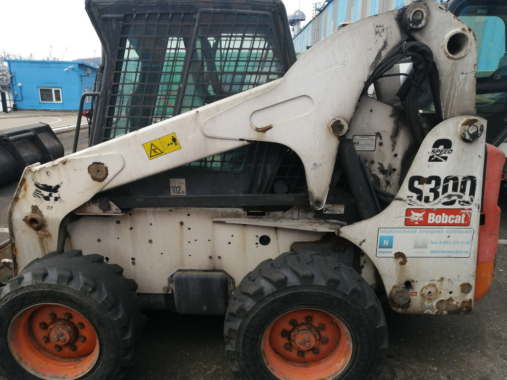 9A01-погрузчик BOBCAT S300 237037-9A01 купить по цене 1 750 000 руб. рублей  | ЭТП Актив | ЭТП Актив