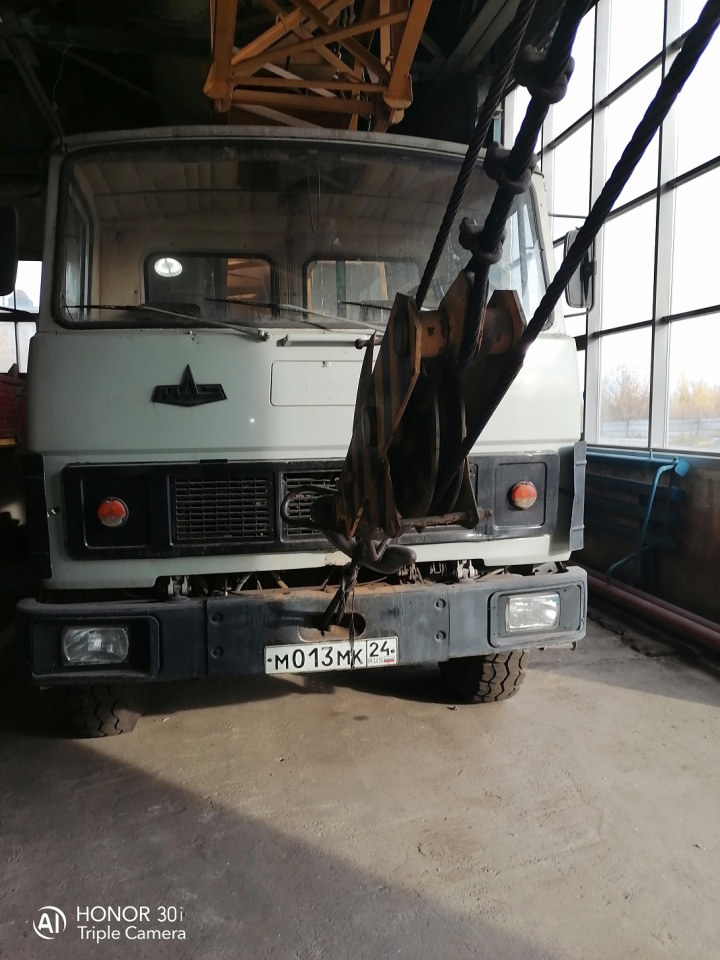 260095-Кран автомобильный МАЗ-5337 СМК-101А гос номер М013МК24 