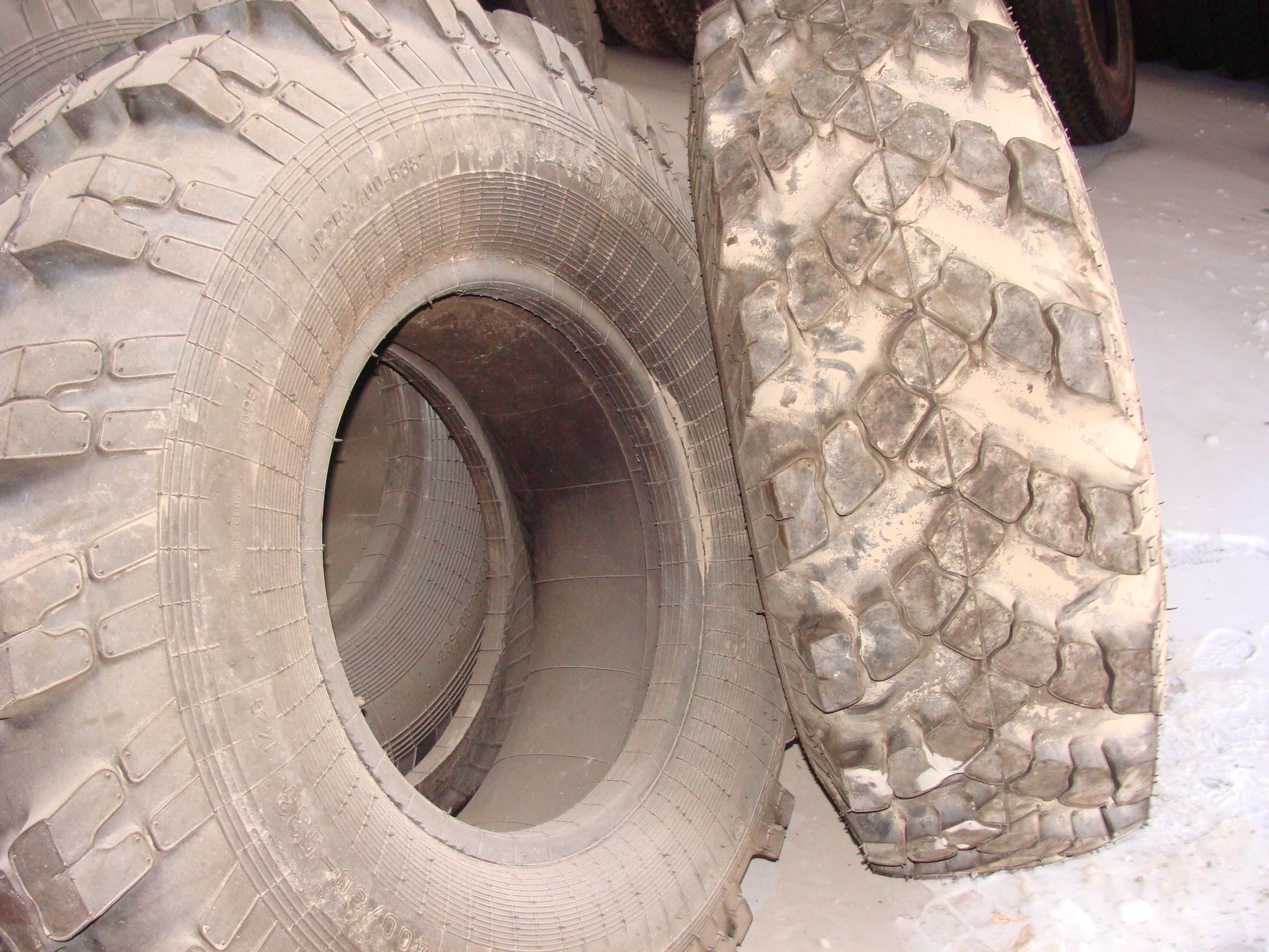ШИНА 400/85R21 ИП-184