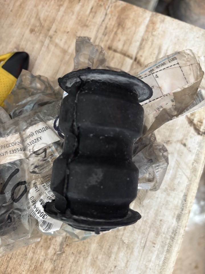САЙЛЕНТБЛОК РЕССОР 1355403080/5102EY