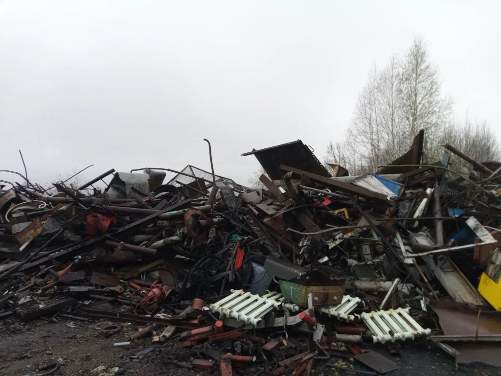 354796 - Лом черных металлов (520,76 тн) предприятия АО «СУЭК-Красноярск»﻿ "Разрез Березовский"(Красноярский край, г. Шарыпово)