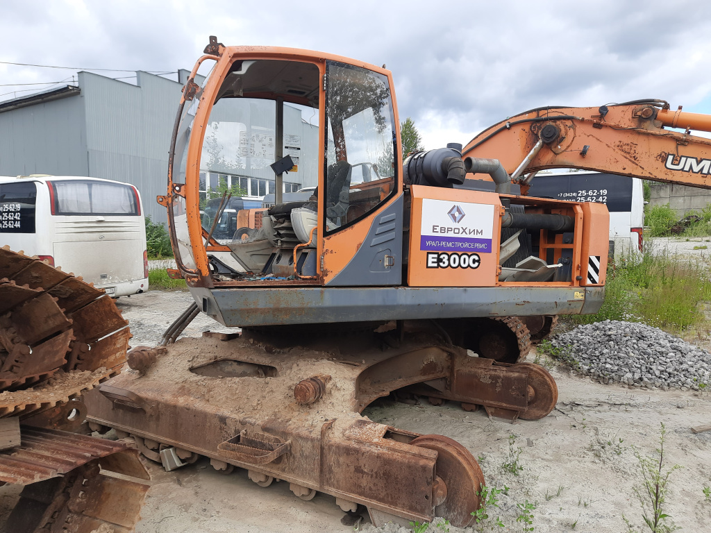 339660 - ЭКСКАВАТОР Е - 300С, 018 (РАМА 017), 2016 г.в., АО "Березниковский механический завод"