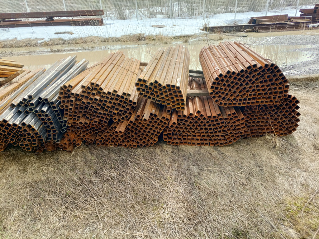 330109 - ТРУБА СТ3 40*40*4 L1330-1500ММ Г13663