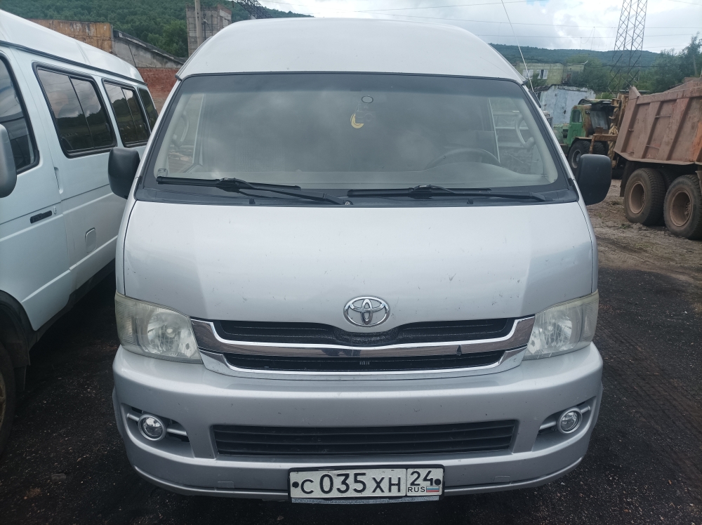 330848- Микроавтобус Toyota Hiace 2007 года выпуска