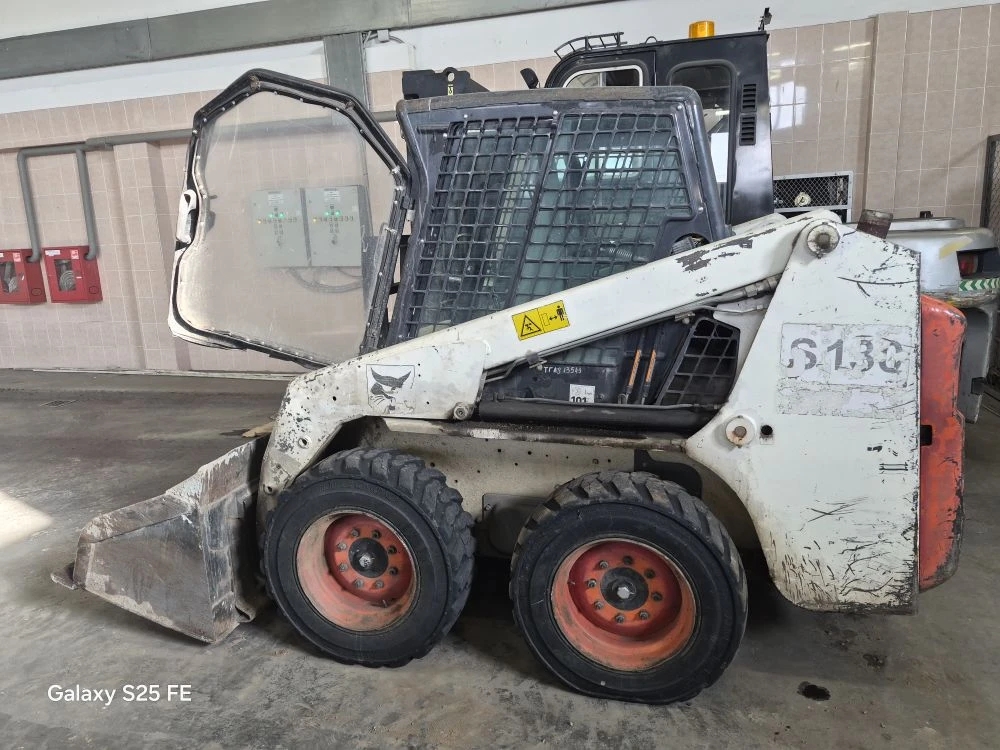 341537-Минипогрузчик BOBCAT S130