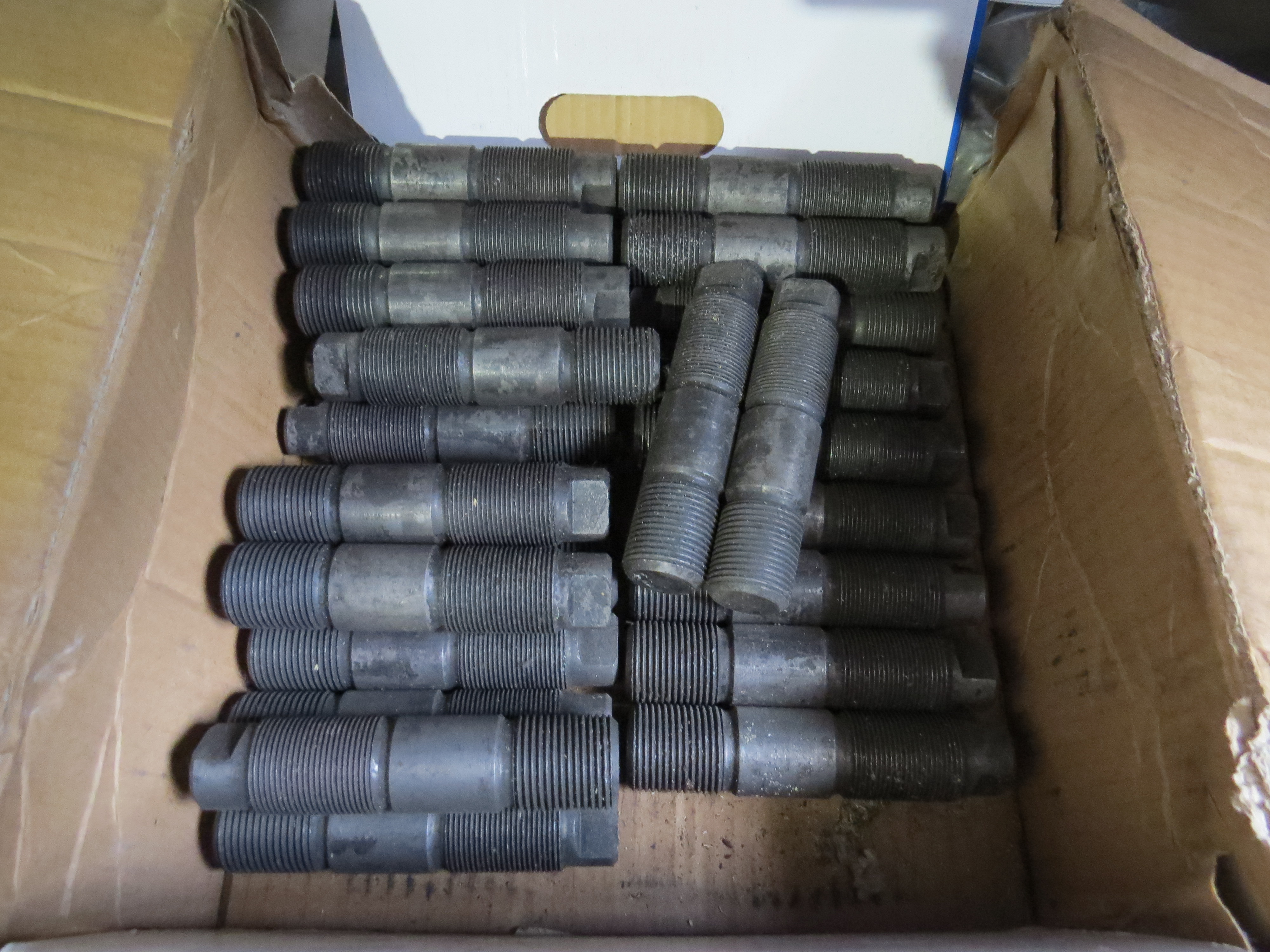 ШПИЛЬКА 700-29-2369