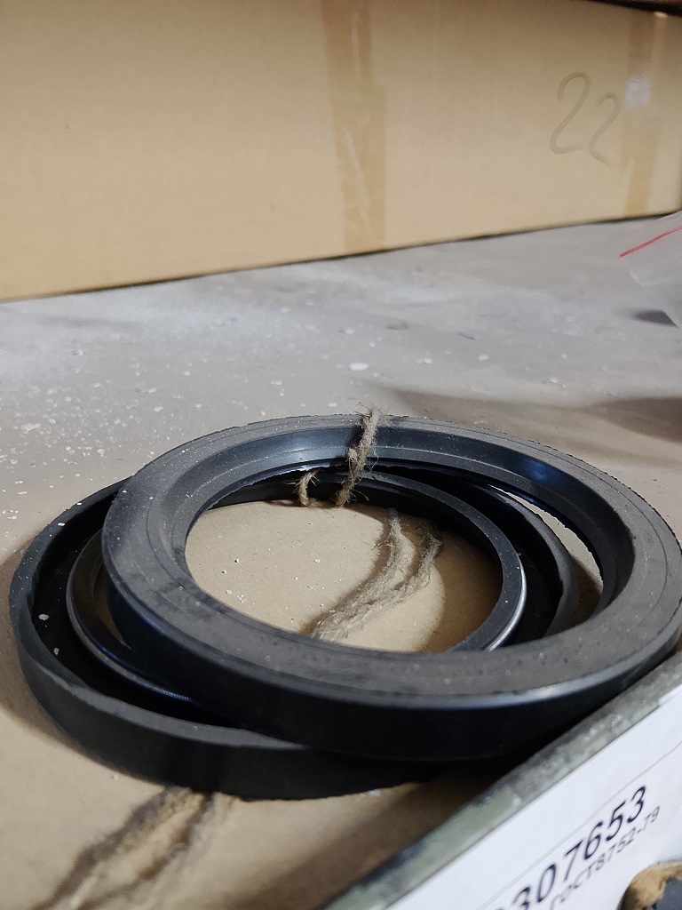 МАНЖЕТА 1,2-80*105-1 ГОСТ8752-79